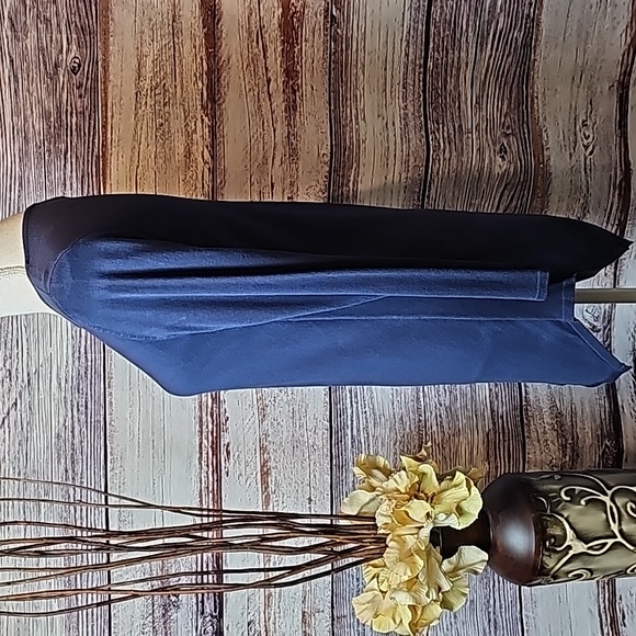 NEW ALFANI DARK BLUE LONG SLEEVE ASYMMETRICAL PULLOVER SWEATER - Picture 3 of 11